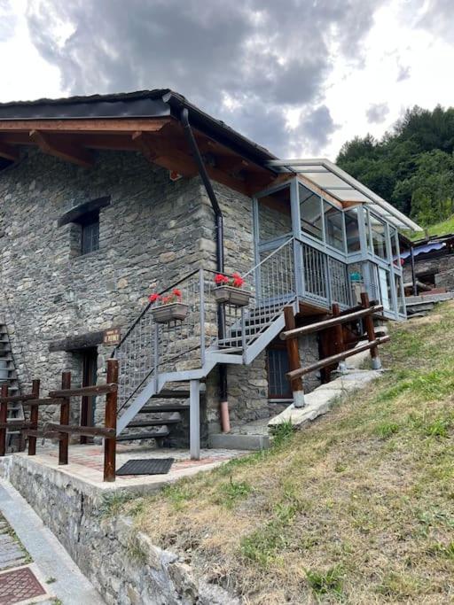 Grandze Du Pleiney Villa Saint-Rhemy-En-Bosses Exterior photo